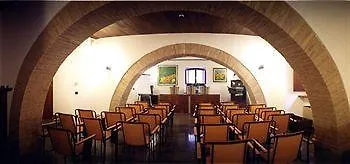 Del Teatro