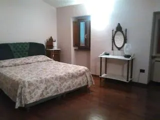 Del Teatro Hotel 3*